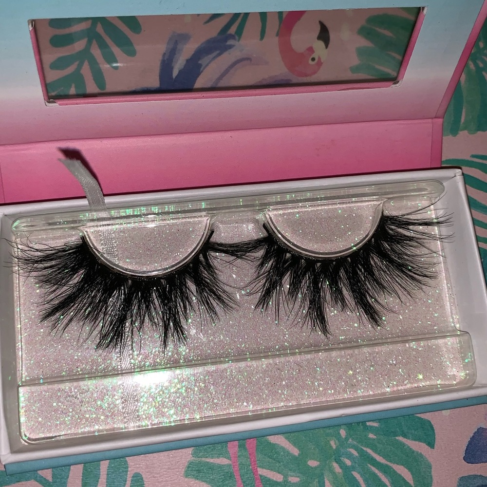 25MM Mink lashes (Shaniya)